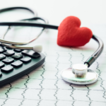 ¿Qué seguro médico conviene contratar?